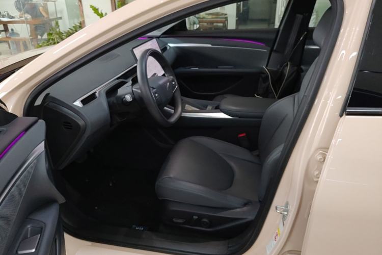 Used XPeng MONA M03 2025 600 with Ultra-Long Range Max Left Front Seat