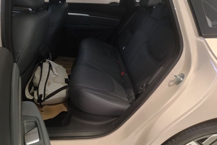 Used XPeng MONA M03 2025 600 with Ultra-Long Range Max Left Rear Seat