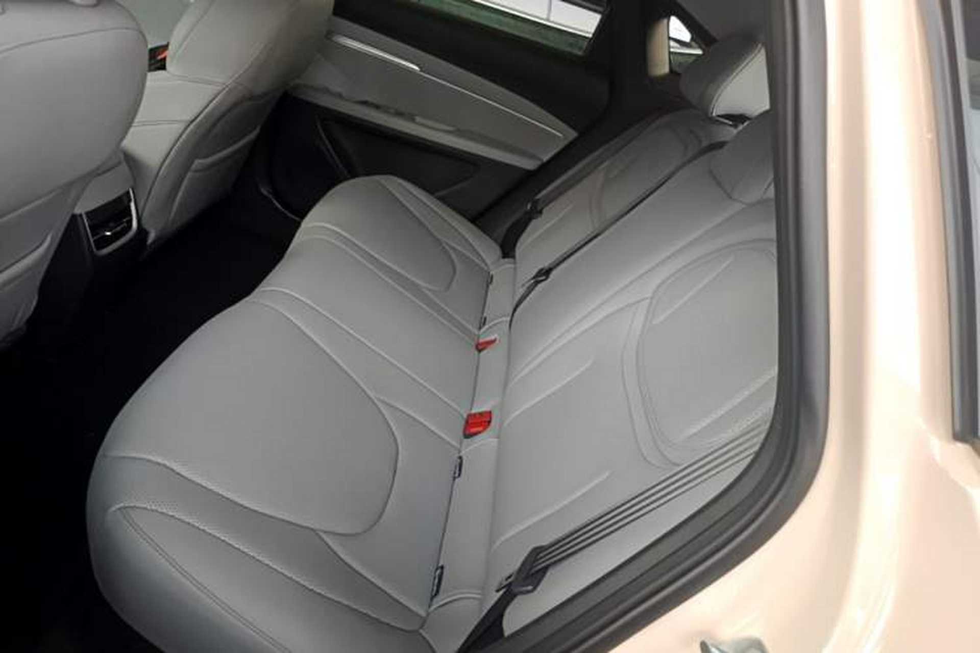 Used XPeng MONA M03 2025 600 with Ultra-Long Range Max Left Rear Seat