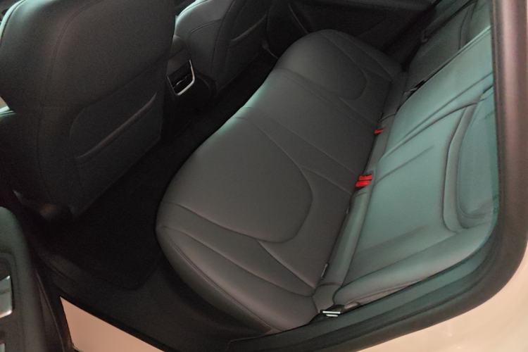 Used XPeng MONA M03 2025 600 with Ultra-Long Range Max Left Rear Seat