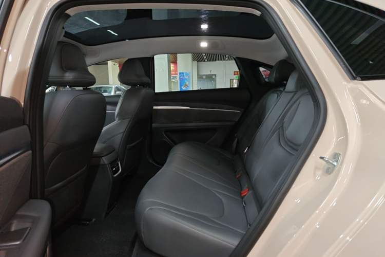 Used XPeng MONA M03 2025 600 with Ultra-Long Range Max Left Rear Seat