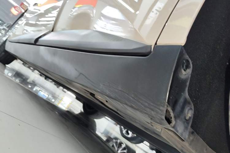 Used XPeng MONA M03 2025 600 with Ultra-Long Range Max Left Side Sill