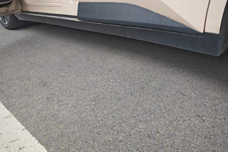 Used XPeng MONA M03 2025 600 with Ultra-Long Range Max Left Side Sill