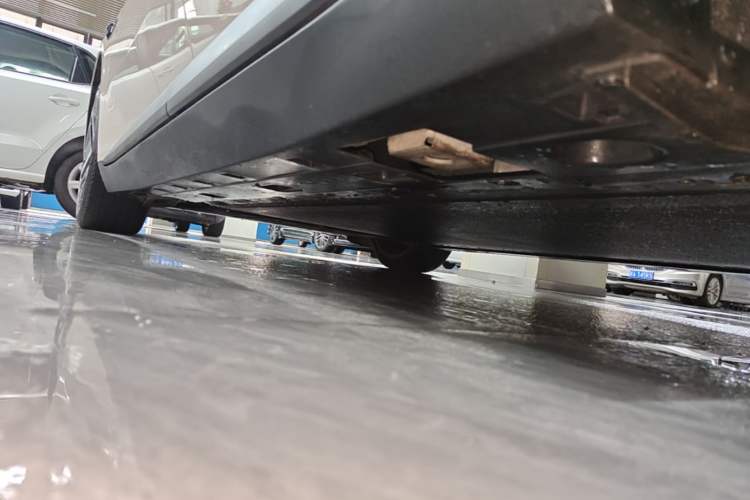 Used XPeng MONA M03 2025 600 with Ultra-Long Range Max Left Side Sill
