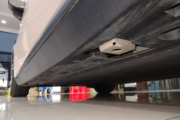 Used XPeng MONA M03 2025 600 with Ultra-Long Range Max Left Side Sill