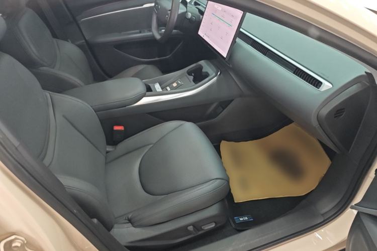 Used XPeng MONA M03 2025 600 with Ultra-Long Range Max Right Front Seat