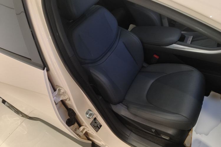 Used XPeng MONA M03 2025 600 with Ultra-Long Range Max Right Front Seat