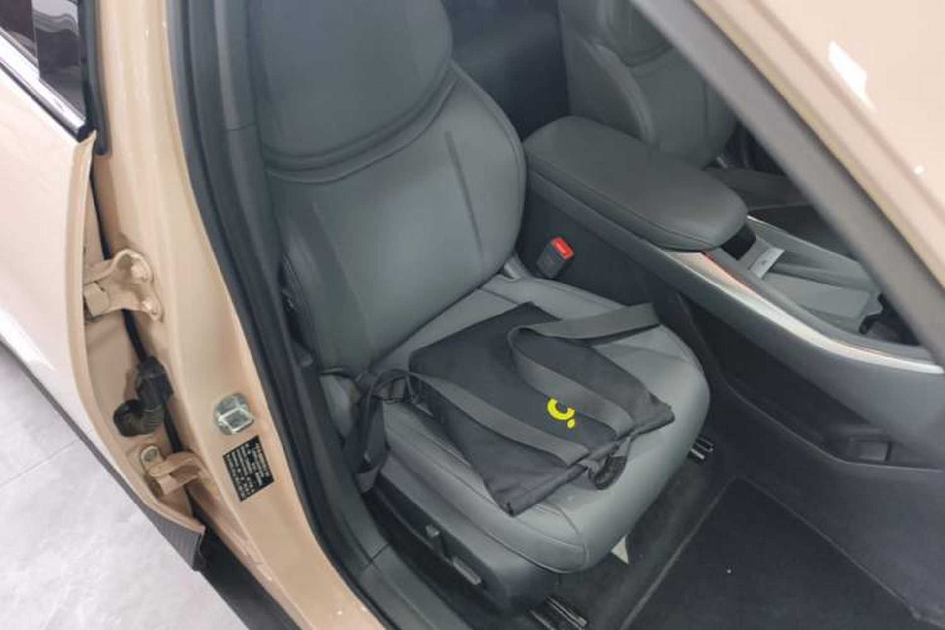 Used XPeng MONA M03 2025 600 with Ultra-Long Range Max Right Front Seat