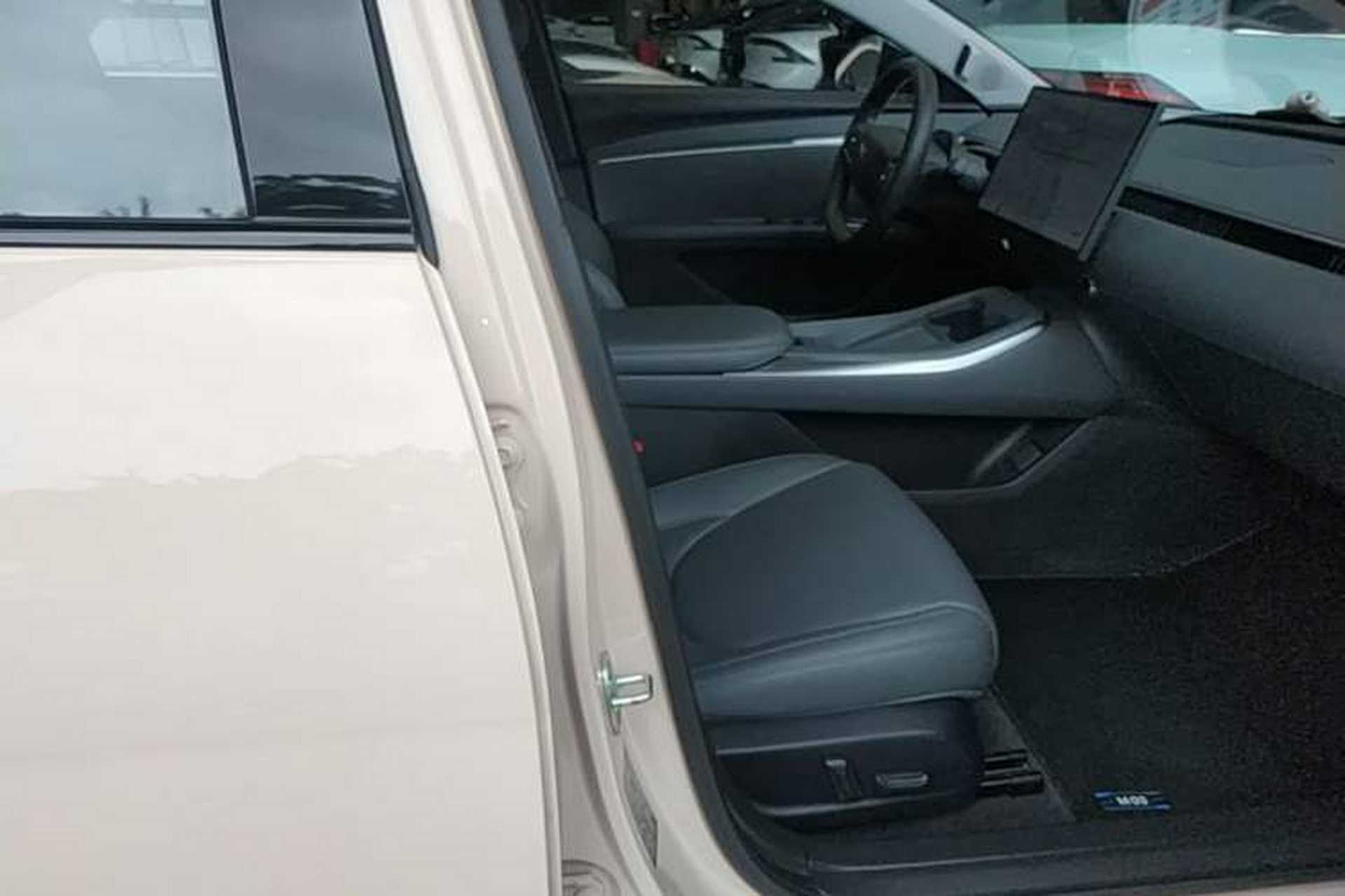 Used XPeng MONA M03 2025 600 with Ultra-Long Range Max Right Front Seat