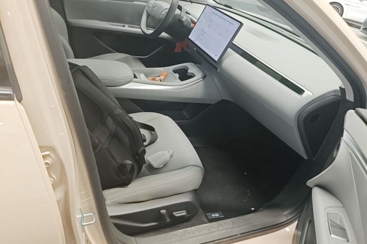 Used XPeng MONA M03 2025 515 Long-Range Plus Right Front Seat