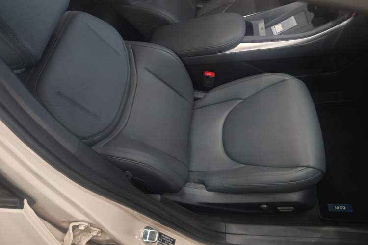 Used XPeng MONA M03 2025 600 with Ultra-Long Range Max Right Front Seat