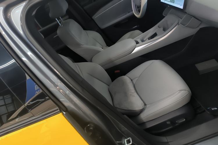 Used XPeng MONA M03 2025 620 Ultra-Long Range Plus Right Front Seat