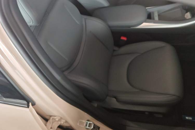Used XPeng MONA M03 2025 600 with Ultra-Long Range Max Right Front Seat