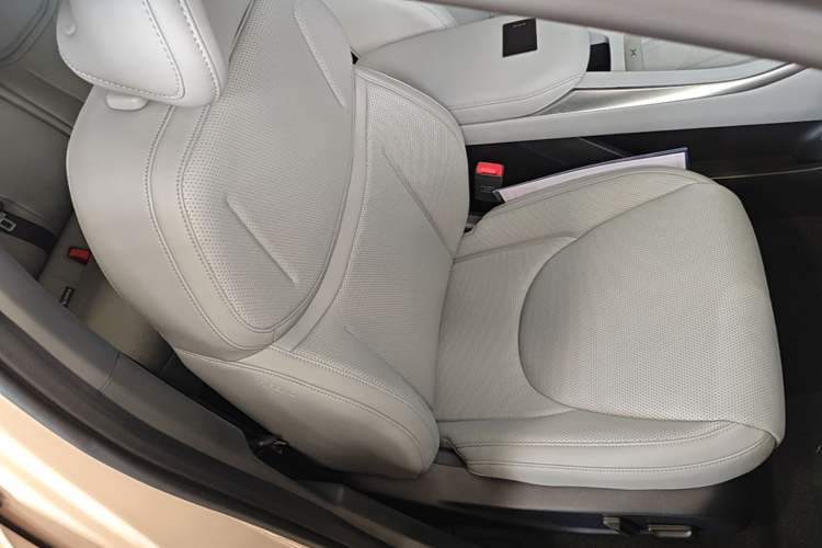 Used XPeng MONA M03 2025 502 Long-Range Max Right Front Seat