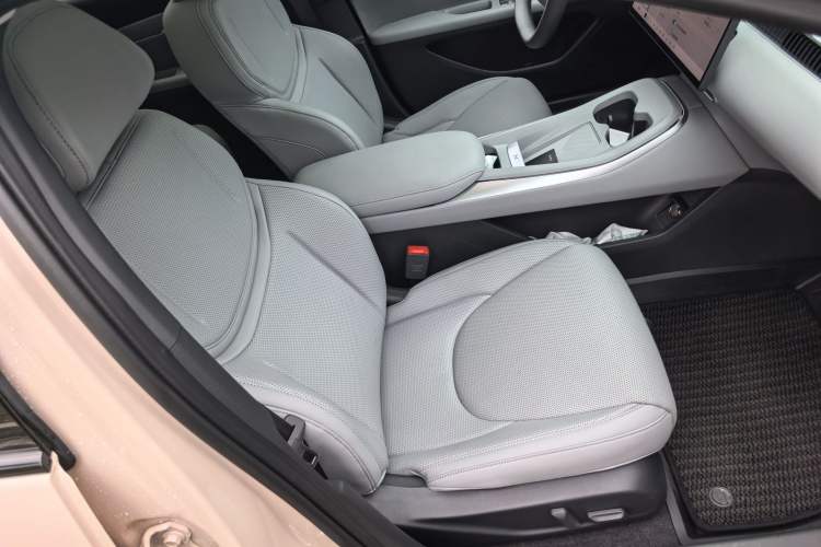 Used XPeng MONA M03 2025 502 Long-Range Max Right Front Seat