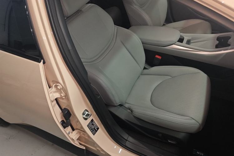 Used XPeng MONA M03 2025 600 with Ultra-Long Range Max Right Front Seat