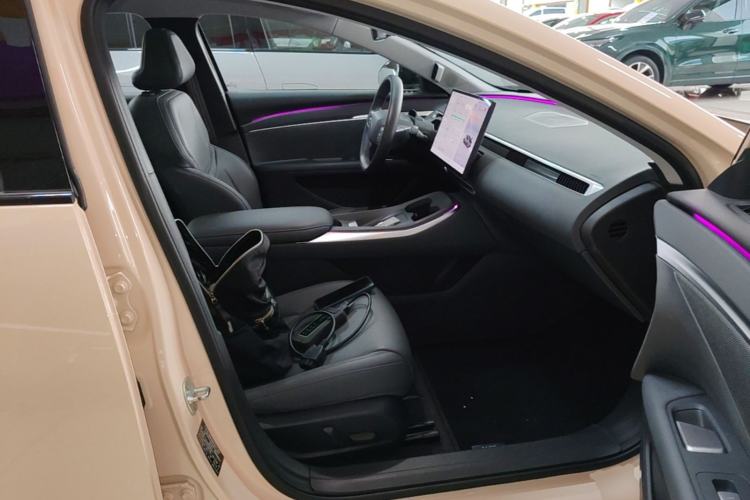 Used XPeng MONA M03 2025 600 with Ultra-Long Range Max Right Front Seat