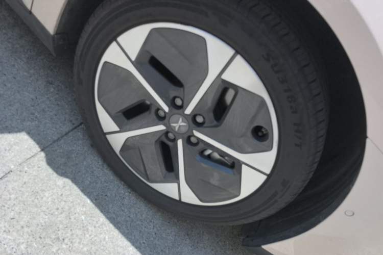 Used XPeng MONA M03 2025 620 Ultra-Long Range Plus Right Front Wheel Hub