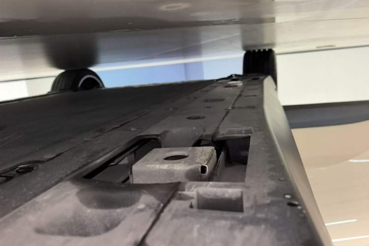 Used XPeng MONA M03 2025 600 with Ultra-Long Range Max Right Side Sill