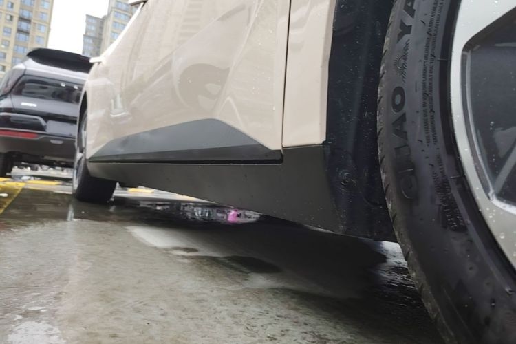 Used XPeng MONA M03 2025 620 Ultra-Long Range Plus Right Side Sill