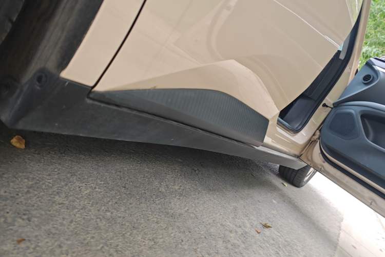 Used XPeng MONA M03 2025 600 with Ultra-Long Range Max Right Side Sill