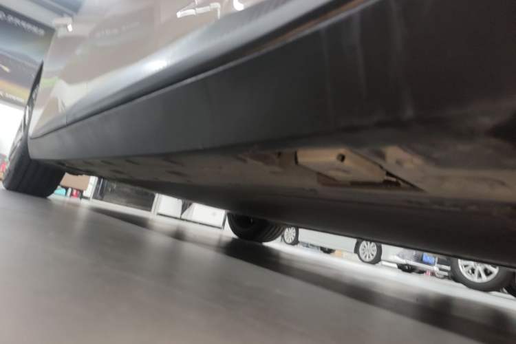Used XPeng MONA M03 2025 600 with Ultra-Long Range Max Right Side Sill