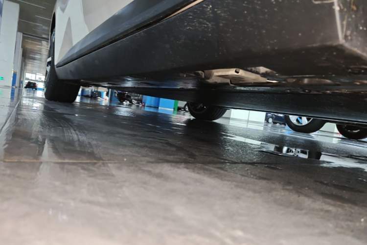 Used XPeng MONA M03 2025 600 with Ultra-Long Range Max Right Side Sill