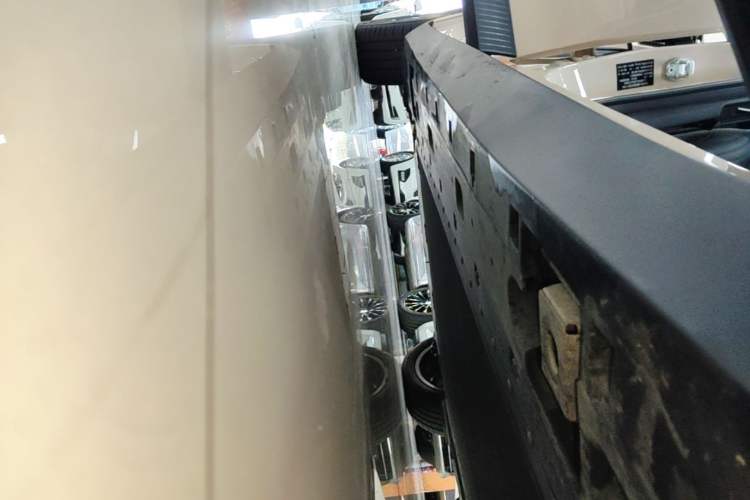 Used XPeng MONA M03 2025 620 Ultra-Long Range Plus Right Side Sill