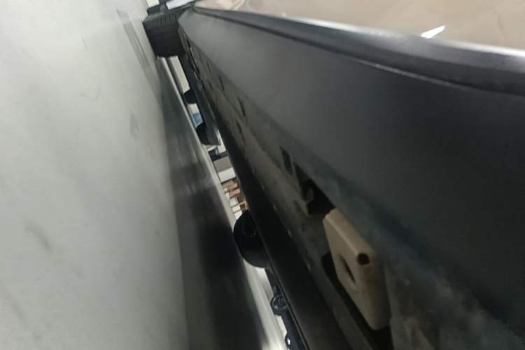 Used XPeng MONA M03 2025 600 with Ultra-Long Range Max Right Side Sill