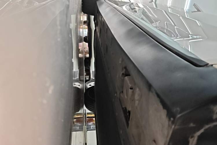 Used XPeng MONA M03 2025 600 with Ultra-Long Range Max Right Side Sill