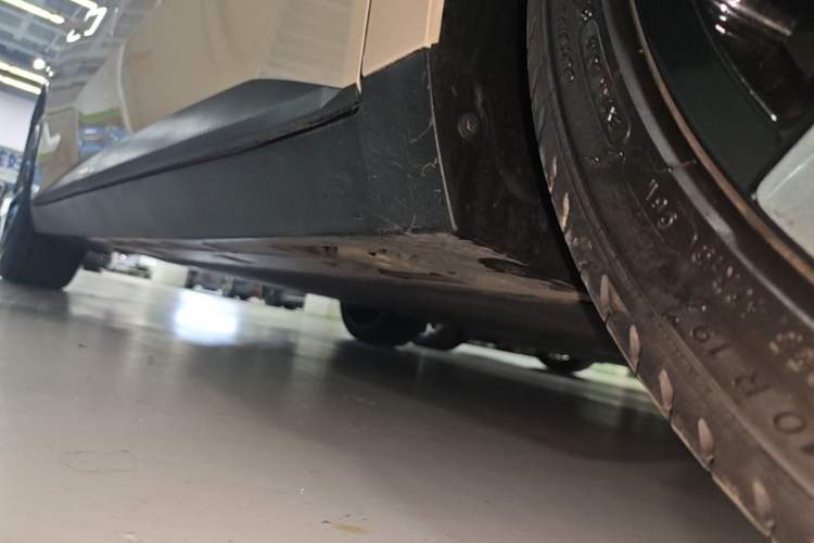 Used XPeng MONA M03 2025 600 with Ultra-Long Range Max Right Side Sill