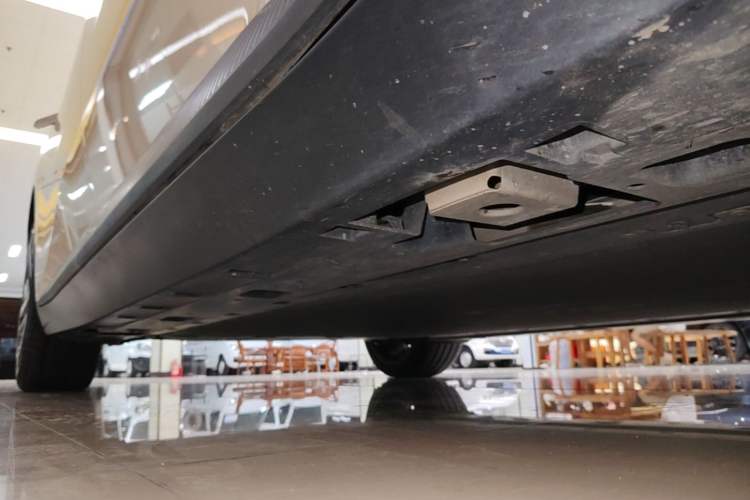 Used XPeng MONA M03 2025 600 with Ultra-Long Range Max Right Side Sill