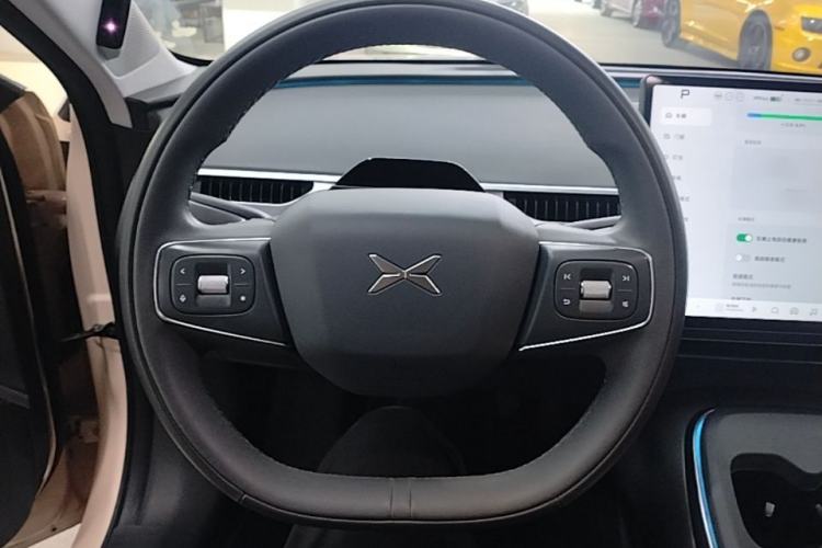 Used XPeng MONA M03 2025 600 with Ultra-Long Range Max Steering Wheel
