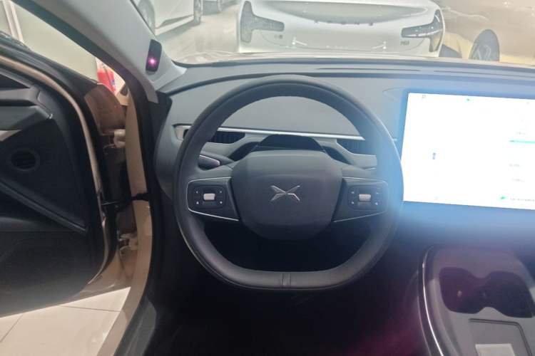 Used XPeng MONA M03 2025 600 with Ultra-Long Range Max Steering Wheel