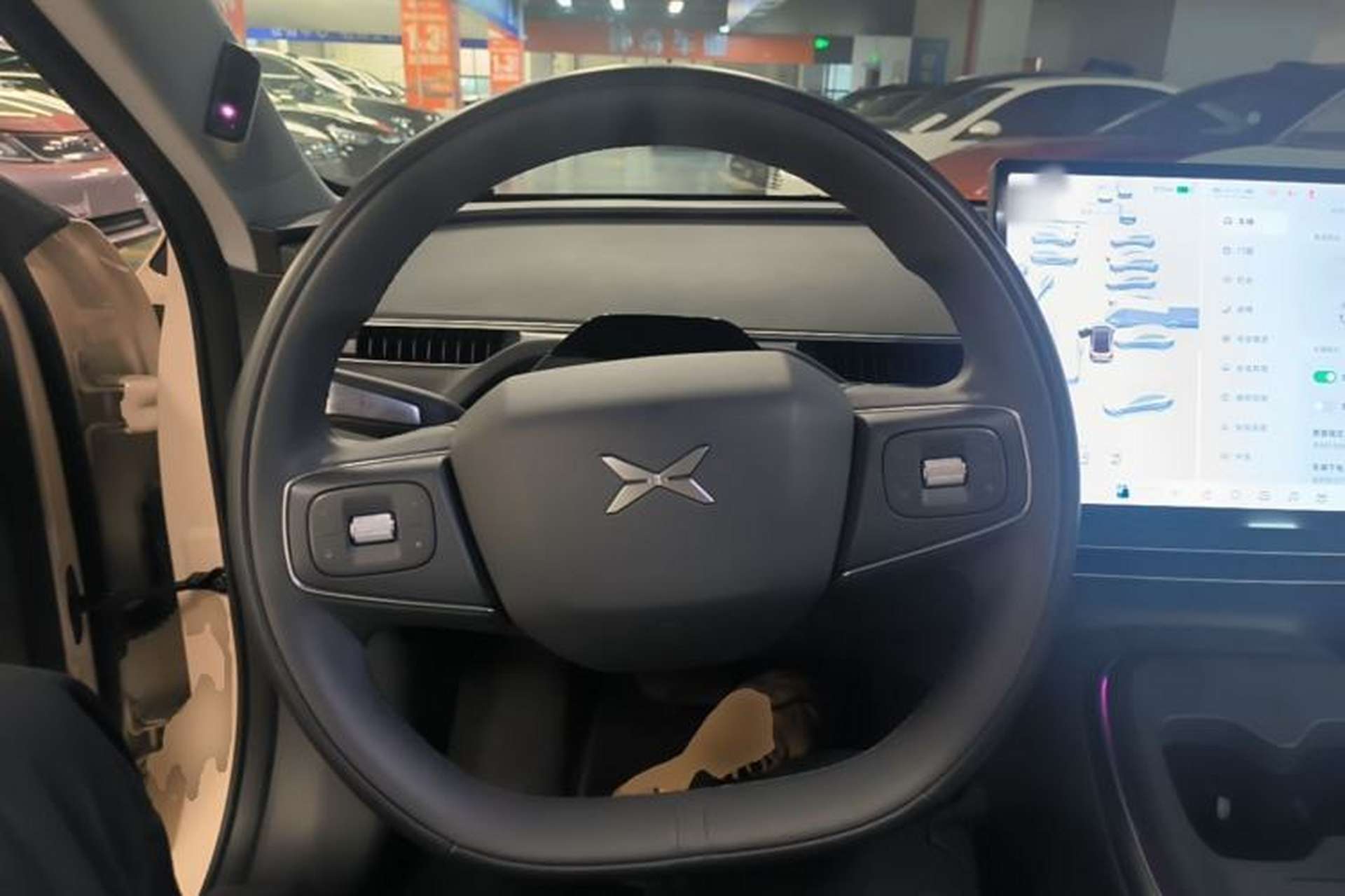 Used XPeng MONA M03 2025 600 with Ultra-Long Range Max Steering Wheel