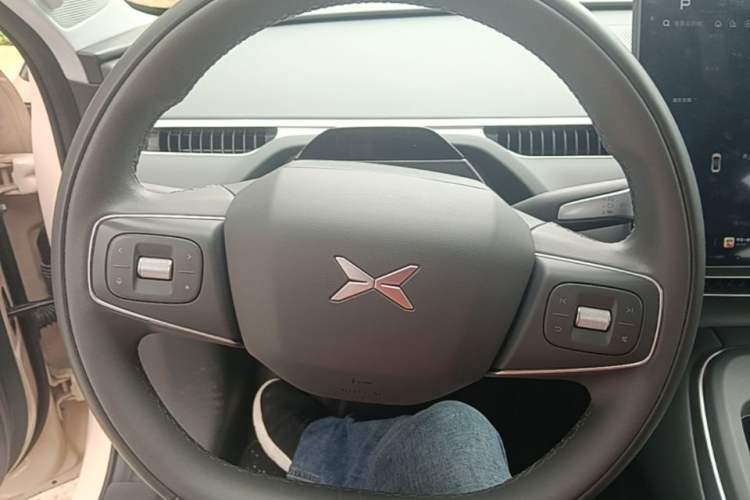 Used XPeng MONA M03 2025 600 with Ultra-Long Range Max Steering Wheel