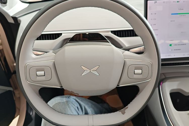 Used XPeng MONA M03 2025 502 Long-Range Max Steering Wheel