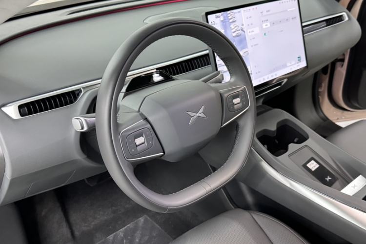 Used XPeng MONA M03 2025 600 with Ultra-Long Range Max Steering Wheel