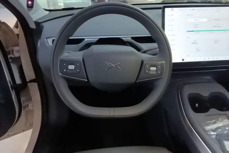 Used XPeng MONA M03 2025 600 with Ultra-Long Range Max Steering Wheel