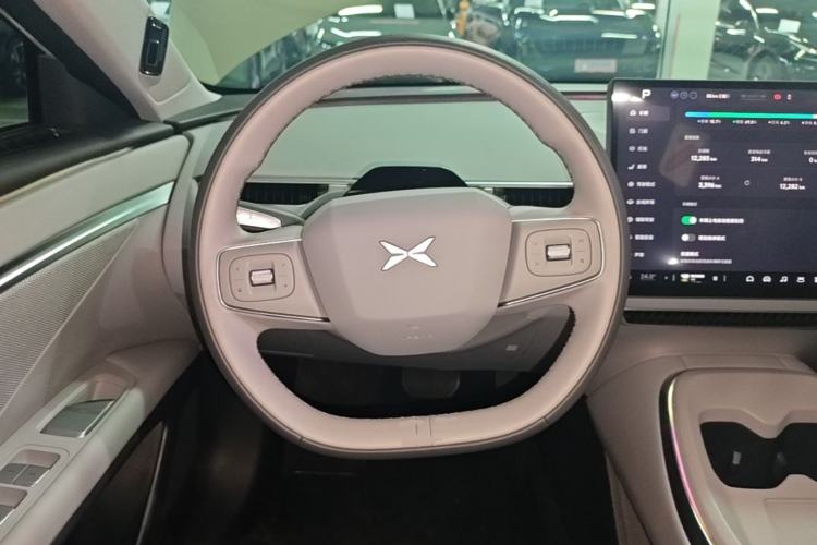 Used XPeng MONA M03 2025 600 with Ultra-Long Range Max Steering Wheel