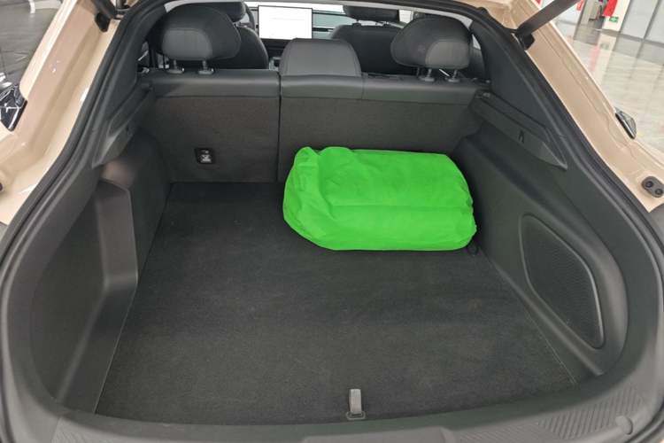 Used XPeng MONA M03 2025 600 with Ultra-Long Range Max Trunk