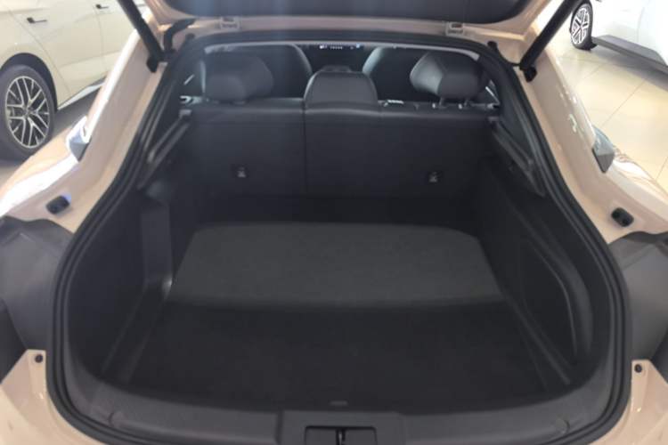 Used XPeng MONA M03 2025 600 with Ultra-Long Range Max Trunk