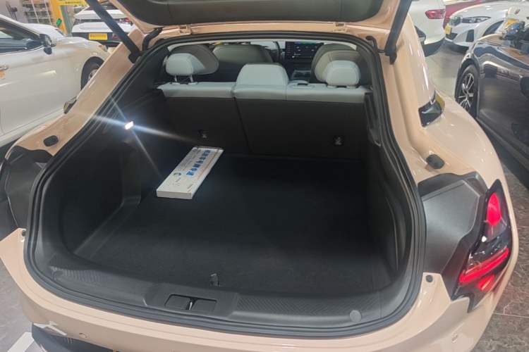 Used XPeng MONA M03 2025 600 with Ultra-Long Range Max Trunk