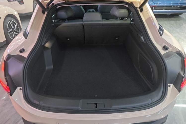 Used XPeng MONA M03 2025 600 with Ultra-Long Range Max Trunk