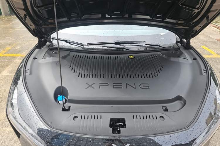 Used XPeng MONA M03 2026 Model, 610 Ultra-Long-Range Max Engine Bay