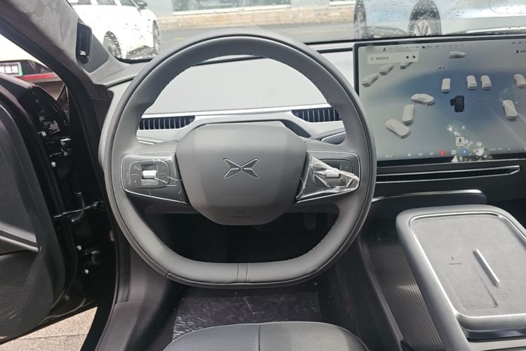 Used XPeng MONA M03 2026 Model, 610 Ultra-Long-Range Max Steering Wheel