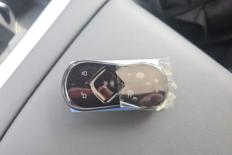 Used XPeng MONA M03 2026 Model, 610 Ultra-Long-Range Max Vehicle Key