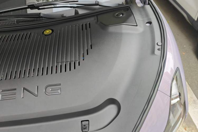 Used XPeng MONA M03 2026 Model, 610 Ultra-Long-Range Max Engine Bay Left