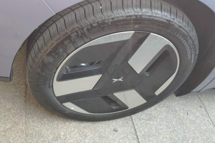Used XPeng MONA M03 2026 Model, 540 Long-Range Plus Right Rear Wheel Hub