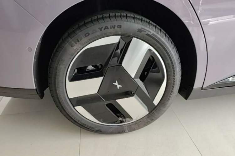 Used XPeng MONA M03 2026 Model, 510 Long-Range Max Right Rear Wheel Hub